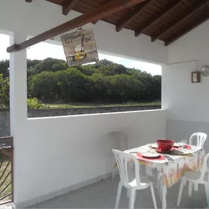 Chez Tatie Juju Sainte-Anne (Grande-Terre)